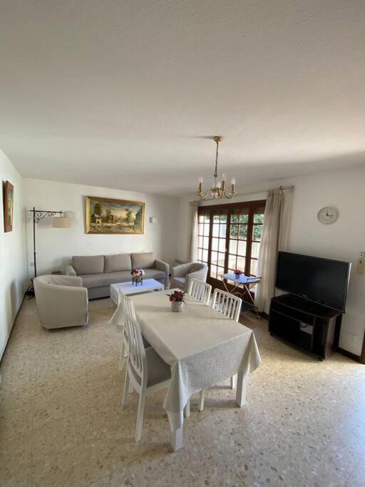 Maison Proche Plage Canet-en-Roussillon Buitenkant foto